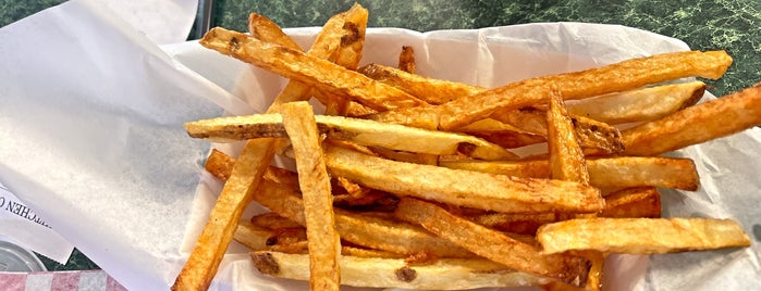 Cupp's Drive Inn is one of Must-visit American Restaurants in Waco.