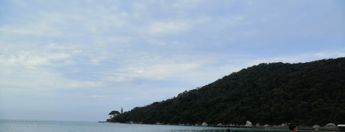 Praia Laranjeiras SC is one of Balneário Camboriú.