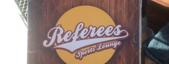 Referees Sport Lounge is one of Paulina's Saved Places.
