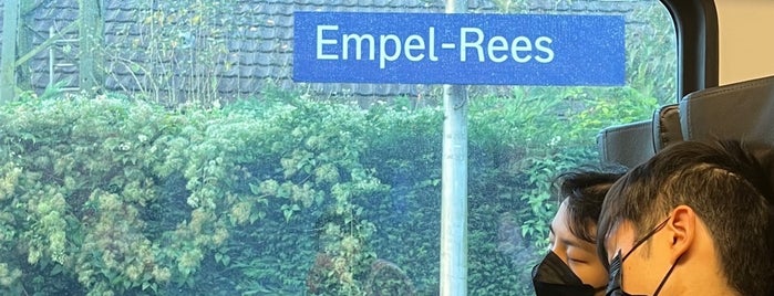 Bahnhof Empel-Rees is one of Bahnhöfe BM Duisburg.