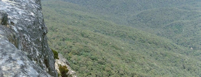 Lincoln's Rock is one of Blue Mountains.
