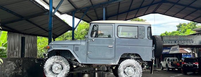 Auto Canggu is one of Tempat yang Disukai Ibu Widi.