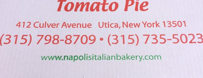 Napoli's Italian Bakery & Deli is one of Posti salvati di Kimmie.