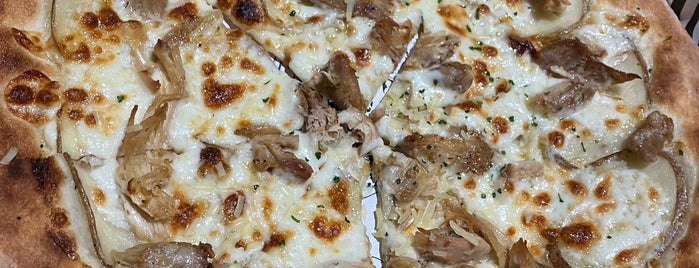 Maryjane Pizza is one of Foods list.