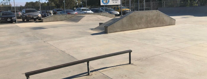 Hermosa Beach Skate Park is one of lifestyle.