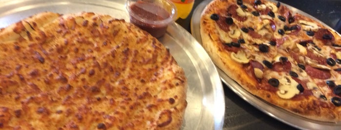 Ronny's Pizza Saburtalo | რონის პიცა საბურთალო is one of Ireneさんのお気に入りスポット.