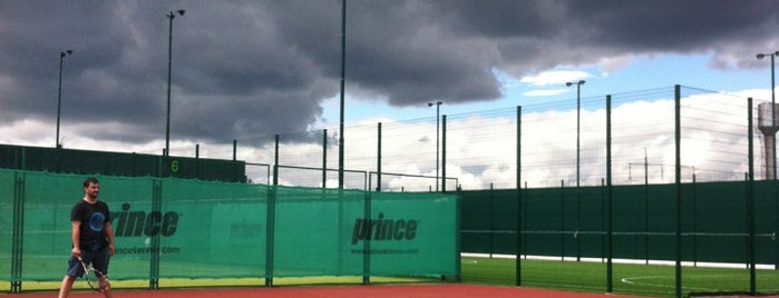 Український тенісний центр - ФТУ is one of Tempat yang Disukai Andrey.