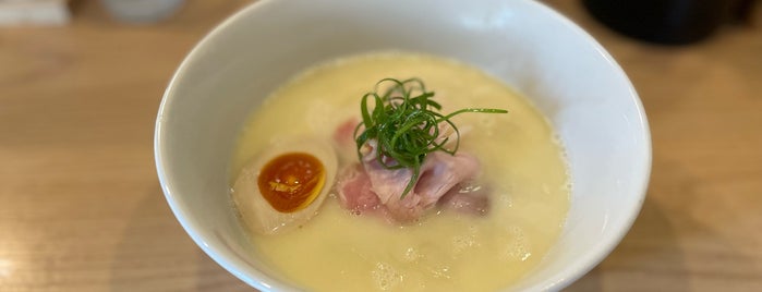 らーめんMAIKAGURA is one of Restaurant(Neighborhood Finds)/RAMEN Noodles.