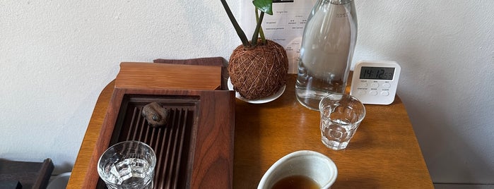 SILK Tea Bar is one of Micheenli Guide: Feelgood cafes in Singapore.