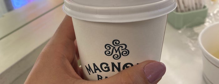 Magnolia Bakery is one of Coffee & Tea ☕️ 🍵( Riyadh 🇸🇦 ).