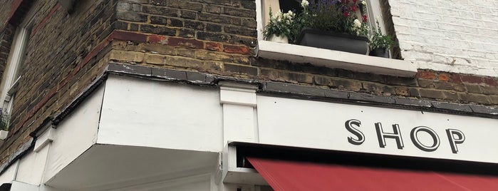 Cricks Corner Coffee Shop is one of London 2019.