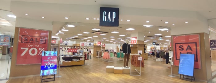 GAP is one of 新百合ヶ丘駅 | おきゃくやマップ.