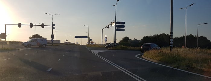 A27 (15, Breda) is one of Rijksweg 27.