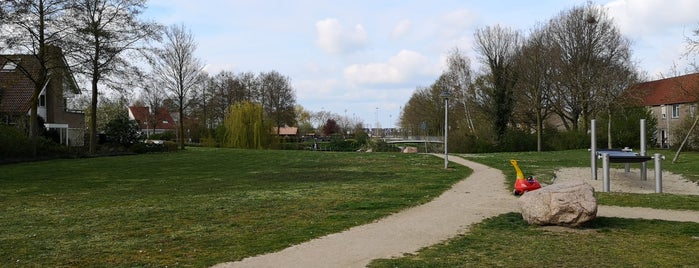 Ridder van Baexenpark is one of Halandinh's mayorships.