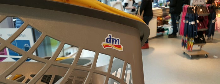 dm-drogerie markt is one of Een dagje Keulen.