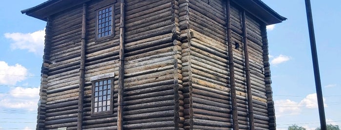 Усть-Боровской солеваренный завод is one of Музеи деревянного зодчества России.