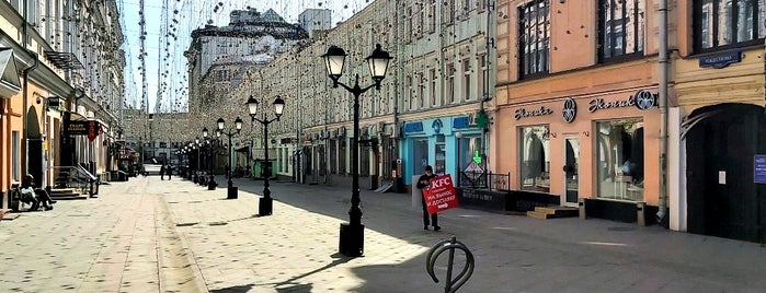 Мещанский район is one of Районы Москвы.
