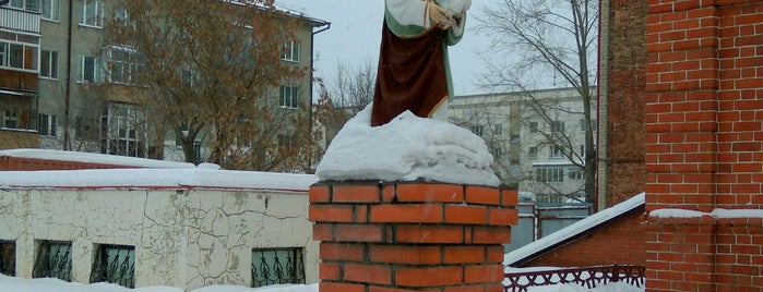 Католический костёл св. Иосифа Обручника is one of Католическая церковь в России.