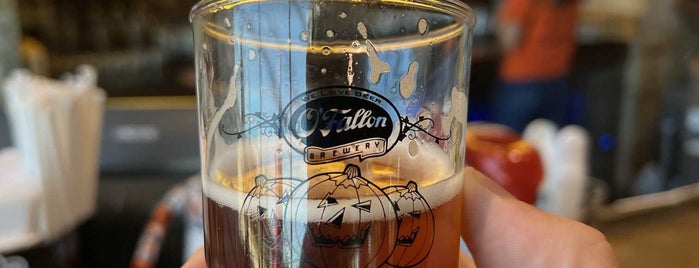 O'Fallon Brewery is one of Lugares favoritos de Christina.