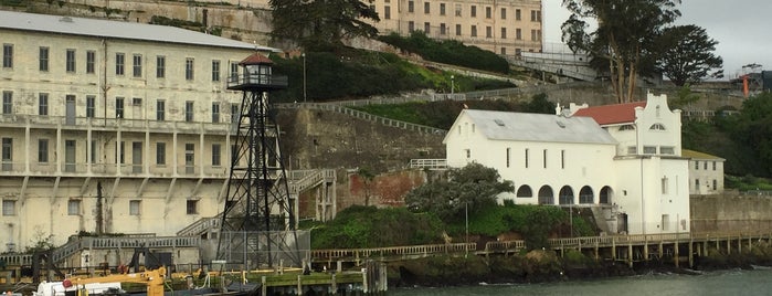 Alcatraz Adası is one of Bay Area.