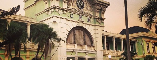 Estação de Caminhos-de-ferro de Moçambique (CFM) is one of Tempat yang Disimpan Kimmie.