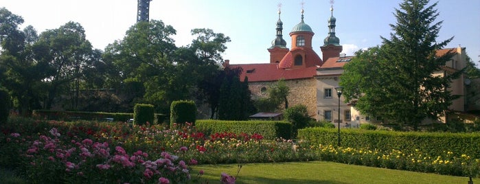 Laurenziberg is one of Pražské parky.