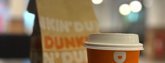 Dunkin' Donuts is one of Fawazさんのお気に入りスポット.
