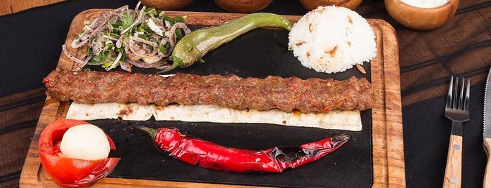 Terrace Steak House Restaurant is one of Kadir'in Beğendiği Mekanlar.