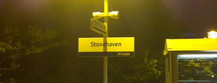Stonehaven Railway Station (STN) is one of สถานที่ที่ Filip ถูกใจ.