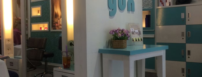 Ando & Yun, Korean Hair Boutique is one of Tempat yang Disukai nova.