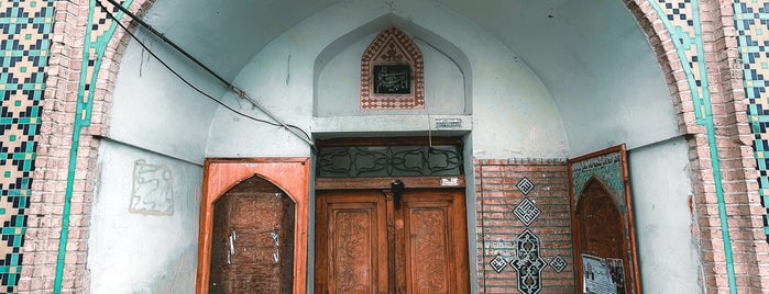 صنایع دستی رنف is one of Orte, die Makan gefallen.