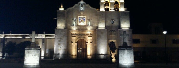 Parroquia San Pedro Apostol is one of Pipe 님이 좋아한 장소.