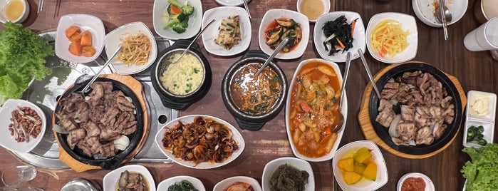 Su Ok San Korean B.B.Q Restaurant 水玉山 is one of Kay Yi's Foodie Places.
