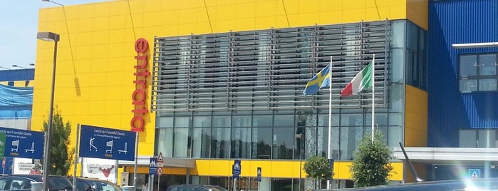 IKEA is one of Giovanni 님이 좋아한 장소.