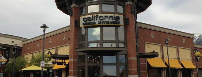 California Pizza Kitchen is one of Ryanさんのお気に入りスポット.