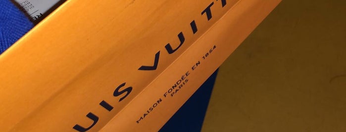 Louis Vuitton is one of Portofino ♡.