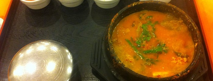 동광알탕 is one of Lugares favoritos de Yongsuk.