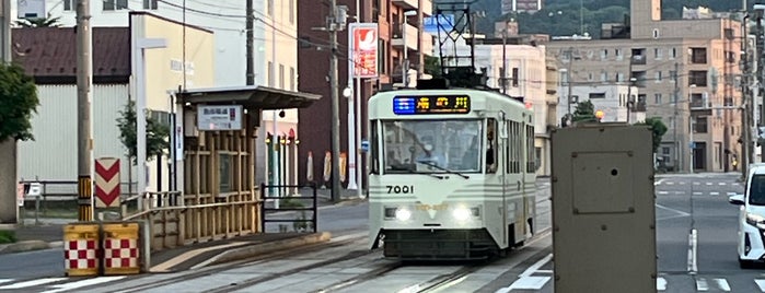 Uoichibadori Station is one of Hakodate.