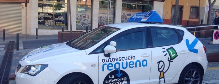 Autoescola Requena is one of Autoescuelaさんのお気に入りスポット.