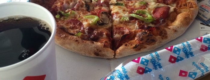 Domino's Pizza is one of Mutlu : понравившиеся места.