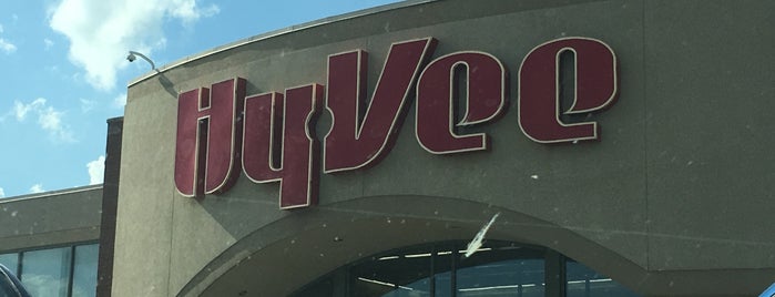 Hy-Vee is one of Orte, die Spencer gefallen.