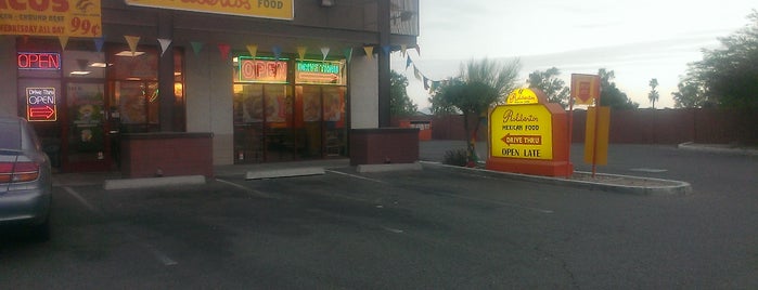 Roliberto's Mexican Food is one of สถานที่ที่ Clintus ถูกใจ.