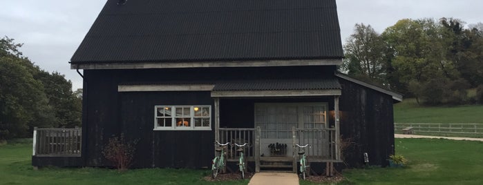 Soho Farmhouse is one of England.