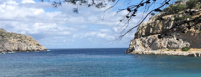Anthony Quinn Bay is one of plages.
