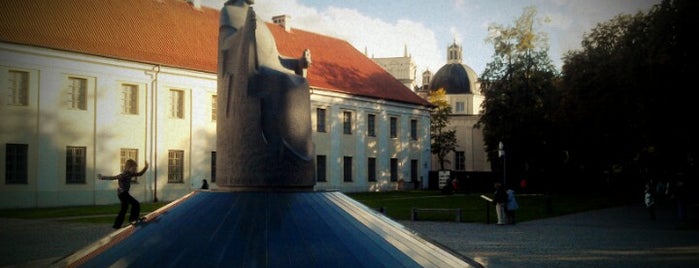 Monument to King Mindaugas is one of Chill-out places.