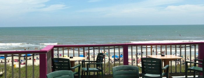 Coconut Joe's Beach Grill is one of Lugares favoritos de Stefany.