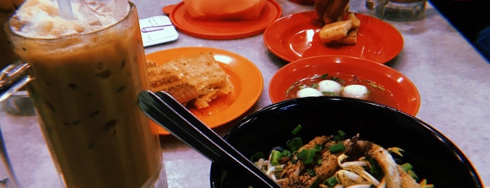 Kluang Railcoffee is one of A local’s guide: 48 hours in West Johor Malaysia.