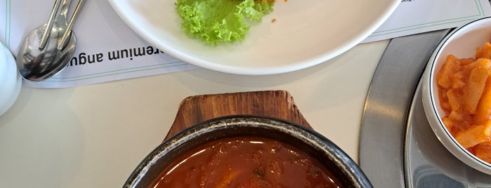 Daorae Korean BBQ Restaurant is one of Puchong.