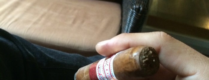 Habano's Club is one of MGさんの保存済みスポット.