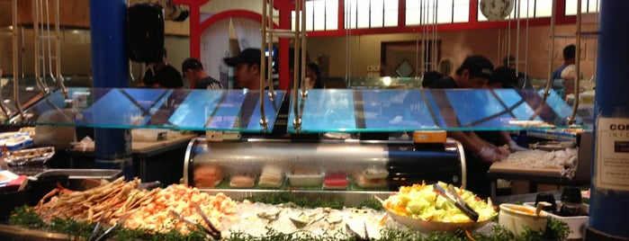 Shinju Japanese Buffet is one of Lynnさんのお気に入りスポット.